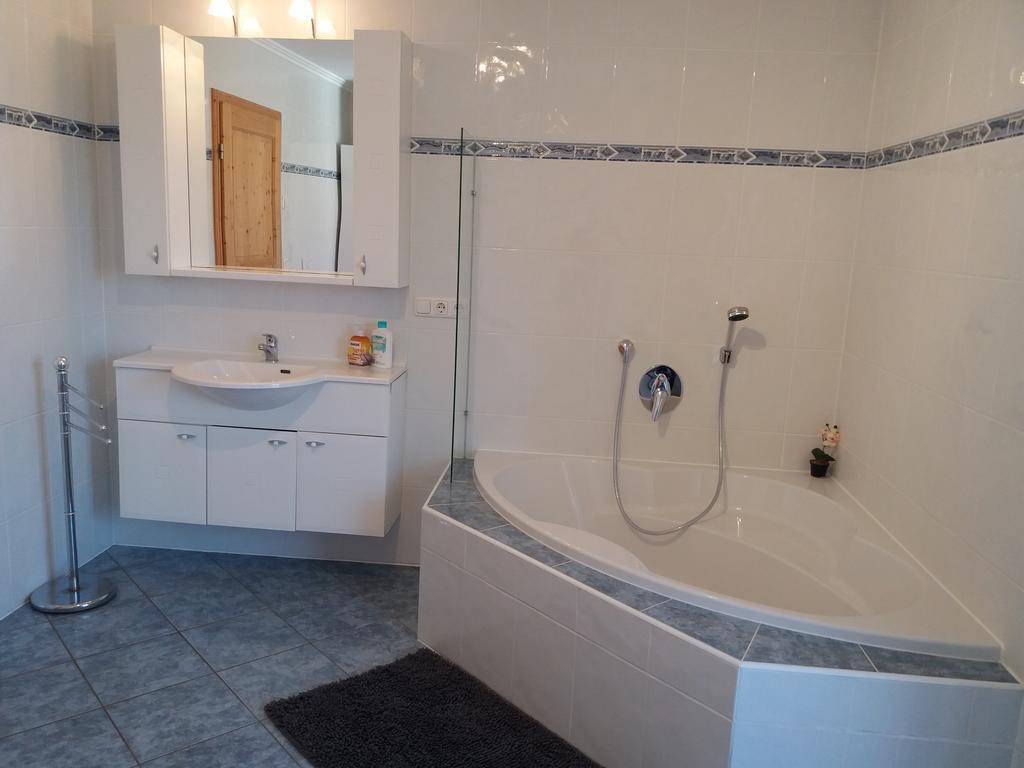 Ferienwohnung Mit Bergblick Unterammergau Exteriör bild